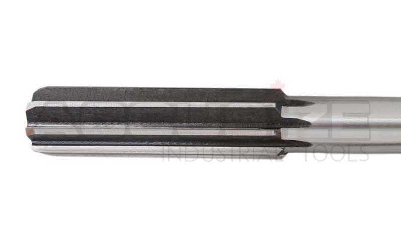 Accusize Industrial Tools Chucking Reamer, 18.0 mm, 0400-5180 | 18.0 mm ANSI HSS M2 Straight Shank Straight Flute Chucking Reamers, Right Hand, 14.24 mm Shank, 8 Flute, 9 in OAL - size: 18.0 mm