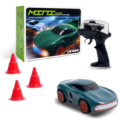 Mini RC Car, 1:64 Scale Toy Car & Remote Control Integrated Design. - color: Green