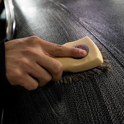 Chemical Guys, Long Bristle Horsehair Leather Cleaning Brush for Interiors | Soft horsehair bristles gently clean leather seats, furniture, sneakers and boots without scratching - size: Brush