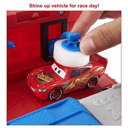 Mattel Disney and Pixar Cars Transforming Mack Playset | 2-in-1 Toy Truck & Tune-Up Station with Launcher, Lift & More, Movie-Inspired Graphics
