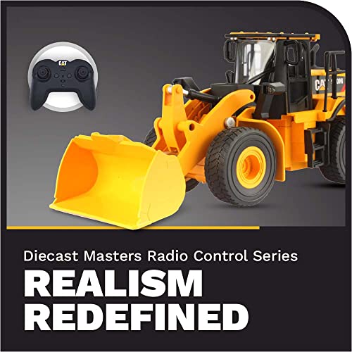 Diecast Masters 1:24 Scale Radio Control Truck CAT 950M Wheel Loader Model 25003