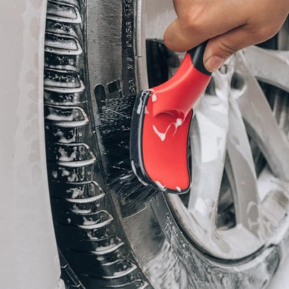 Maxshine Universal Soft Grip Heavy Duty Brush - Ergonomic Short Handle, Anti-Slip Grip, Scratch-Resistant Bumper, Stiff Bristles for Tire, Carpet, Floor Mats & Tough Surface Auto Detailing