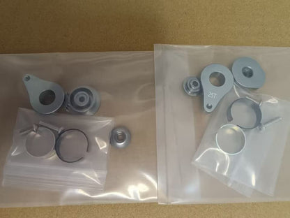 2 Sets Aluminum 25T Servo Saver 1 Hole Adjustable Hi-Torque Servo Horn for 1/10 SCX10 Capra TRX4 TRX6 RC Car Crawler Boat Parts (Titanium) - color: Titanium
