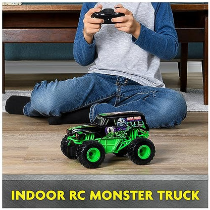 Monster Jam Official Grave Digger Remote Control Monster Truck, 1:24 Scale, 2.4 GHz, for Ages 4 and Up - style: Grave Digger